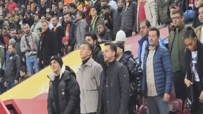 Muslera ve Icardi bir anda ortaya çıktı. Taraftarlar şaştı kaldı