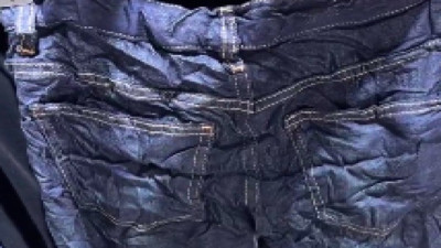 Ünlü markanın yeni moda 'Kırışık pantolonu'nu giyer miydiniz?