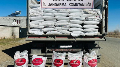 Çiftçilere satacaklardıI! Jandarma tam 76 ton ele geçirdi...