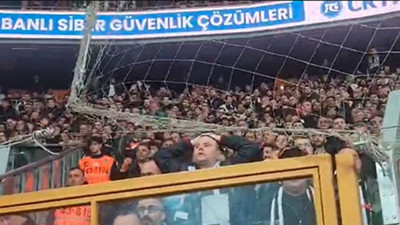 Beşiktaş taraftarına saçını başını yoldurdu. İşte o anlar