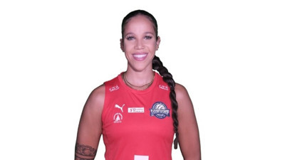 ABD'li voleybolcu Micaya White sözleşme yeniledi. Verdiği pozlar olay yaratmıştı