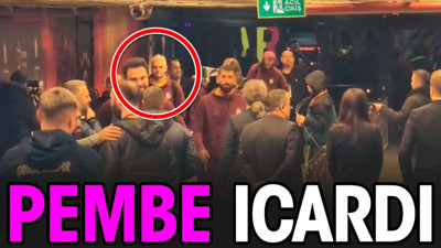 Icardi takım otobüsünden indi. Pembe saçlarıyla koridorda görüntülendi