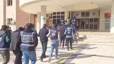 Şanlıurfa'da telefon dolandırıcılığı operasyonu: 17 tutuklama