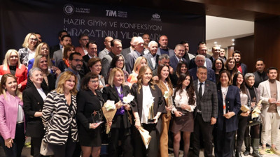 Moda endüstrisinin yıldızları ödüllerine kavuştu