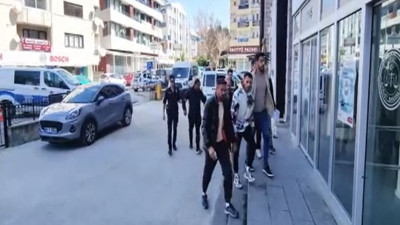 6 göçmen kaçakçısı suçüstü yakalandı