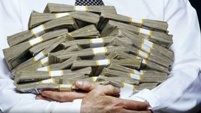 Bir senede servetini 2'ye katladı Rahmi Koç'u bile geride bıraktı. Kim bu ismi duyulmamış Türk milyarder?