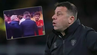 Teknik direktör rakip futbolcuya kafa attı kovuldu