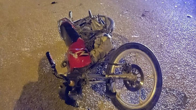 Otomobil ile çarpıştı artçısını bırakıp kaçtı