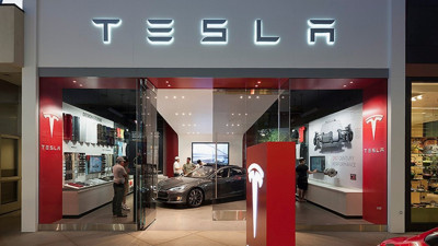 Tesla’dan bazı araçlara zam açıklaması