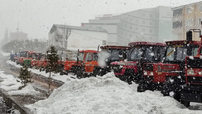 Mart ayında yağan kar vatandaşları şaşırttı