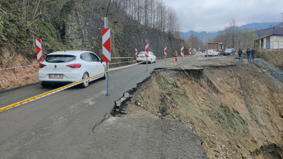 Trabzon'da karayolunda heyelan