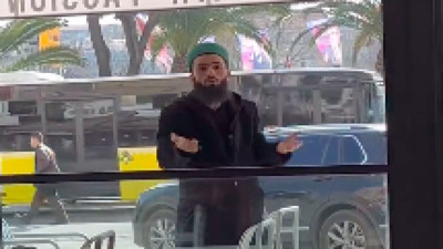 Tebliğciden kafede oturanlara tehdit gibi uyarı: 'Allah bazılarını cehenneme alacak'