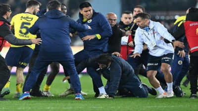 Egemen Korkmaz Fenerbahçeli futbolcuya bakın neden yumruk sallamış? Açıklama yaptı