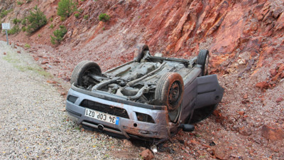 Otomobil takla attı, sürücü yaralandı