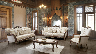 1950’lerin zarafeti modern çizgilerle buluşuyor. 74 yıl öncesinin modası günümüze taşındı