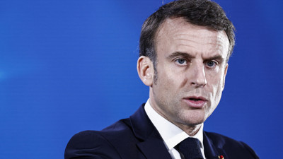 Fransa Cumhurbaşkanı Moskova'daki terör saldırısını kınadı