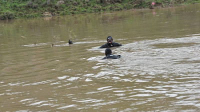 Dereye kapılan 11 yaşındaki çocuğu arama çalışmaları sürüyor