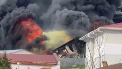 İstanbul’da inşaat alanı alev alev yandı