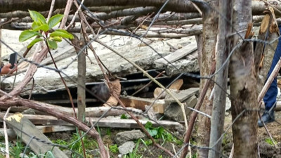 Evine yaptığı balkon çöktü. 1 ölü