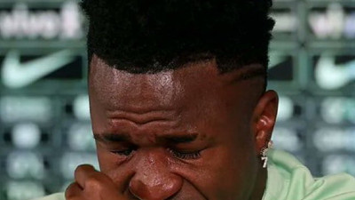 Irkçılık hortladı