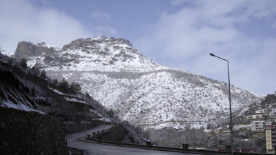 Gümüşhane'ye kar yağdı. Kartpostallarda bu görüntüler yok