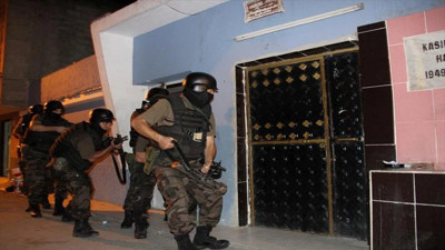 Bir haftada 107 kişi yakalandı. Yer: Adana