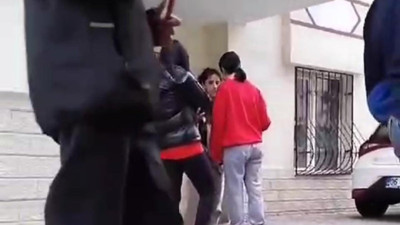 3 kız çocuğu saç saça baş başa birbirine girdi