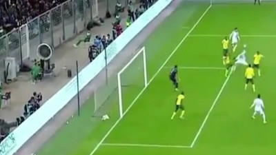 Fenerbahçe'den kovulmuştu. Attığı muhteşem golle dünyayı salladı