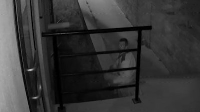 Üniversiteli kızın kabusu oldu: 2 ay boyunca gizli gizli izledi