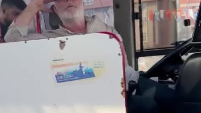 Halk otobüsünde ‘bebek arabası’ kavgası: Seni mermi manyağı yaparım