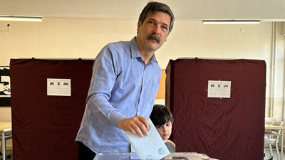 Kocaeli Gebze Belediye Başkan adayı oyunu Kadıköy'de kullandı