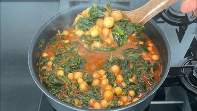 Ispanaklı Ekşili Köfte nasıl yapılır? Ispanaklı Ekşili Köfte için gerekli malzemeler neler?