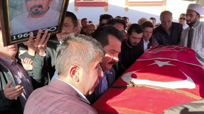 Balkonundan çökmesi sonucu ölen CHP’li başkan yardımcısı son yolculuğuna uğurlandı