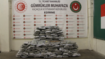 Gümrükte 220 kilogram uyuşturucu ele geçirildi
