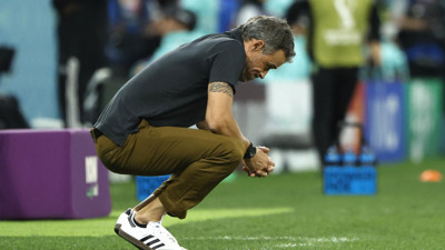 Luis Enrique Xavi'nin üstüne yapacak