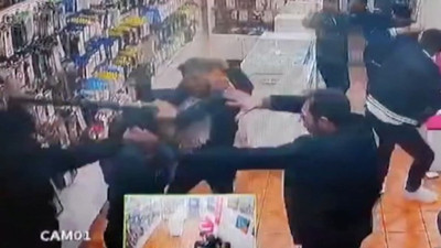 Diyarbakır'da 5 kişi tarafından sopalarla darbedildiler