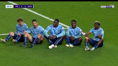 Fenerbahçe kalesinde inanılmaz pozisyon. Herkes şaştı kaldı