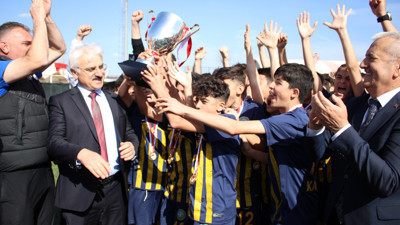 U14 Türkiye Şampiyonası'nı Kayseri Talasgücü kazandı
