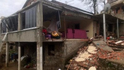 Tüpten sızan gaz infilak etti