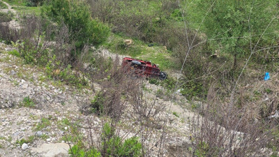 Antalya'da motorlu bisiklet şarampole yuvarlandı