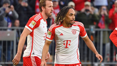 Yıldız futbolcunun ailesi trafik kazası geçirdi