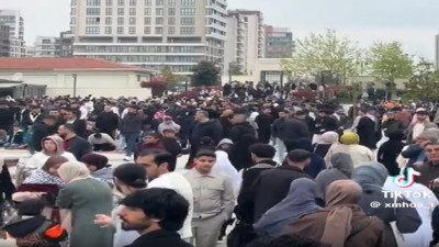 Burası Başakşehir değil Arapşehir. Fotoğraftaki 10 Türk'ü bulun