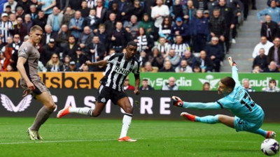 Tottenham neye uğradığını şaşırdı. Newcastle gol yağdırdı