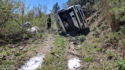 Kamyonla şarampole devrildi, kaza yaptığı saatler sonra fark edildi