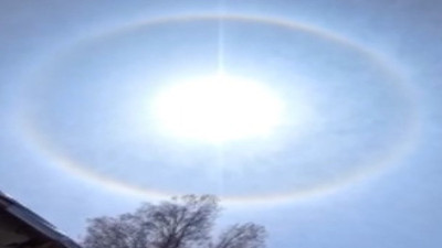 Güneşin etrafında oluşan hale görenleri büyüledi