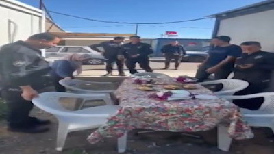 Kavga ihbarına giden polislere pastalı sürpriz