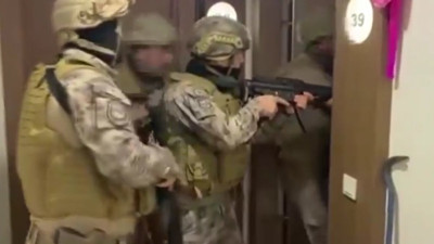 Bakan Yerlikaya dolandırıcılara yönelik operasyonlarda 18 şahsın yakalandığını açıkladı