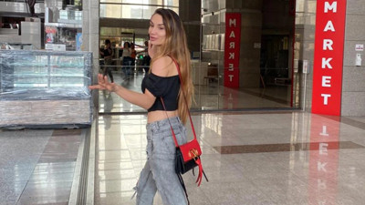 3 büyüklerde oynayan ünlü futbolcunun karısı sevgilisinden çocuk yapmış. Sevgilisi babalık davası açtı