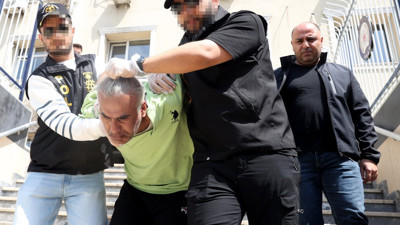 Taksiciyi öldürüp aracını gasp eden zanlı adliyede