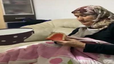 Anneanneye yapılan takma diş büyütme şakası izleyenleri kahkahaya boğdu